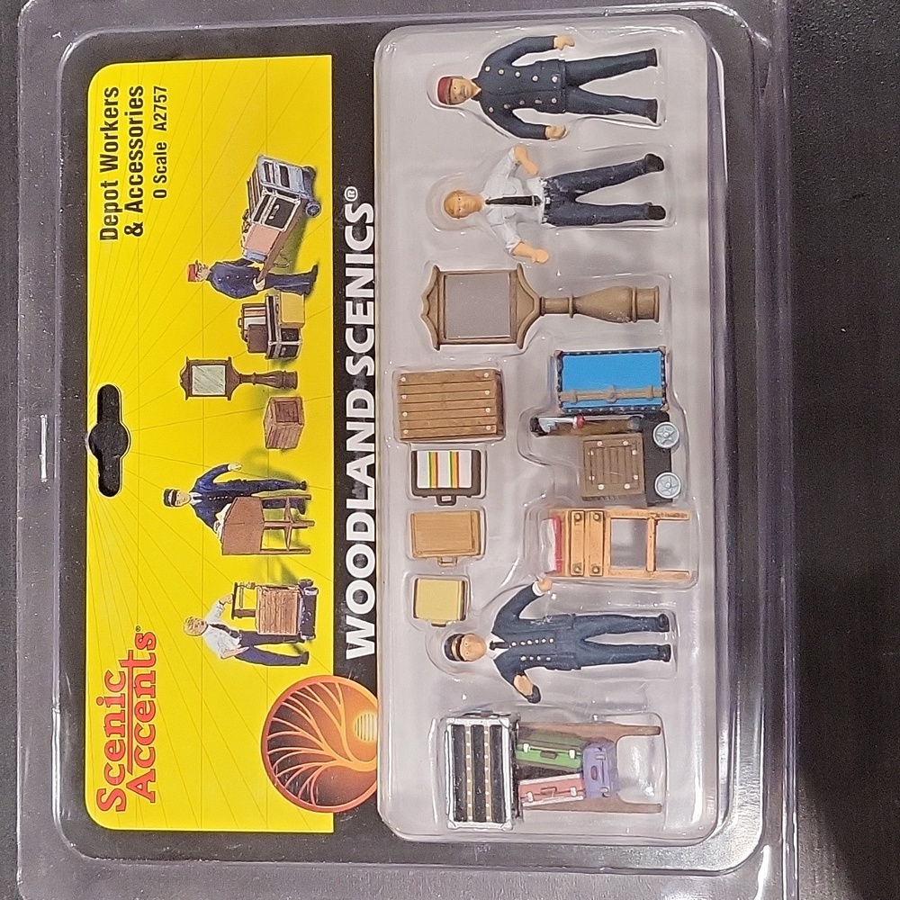 Woodland Scenics O Scale Depot Workers and Accessories